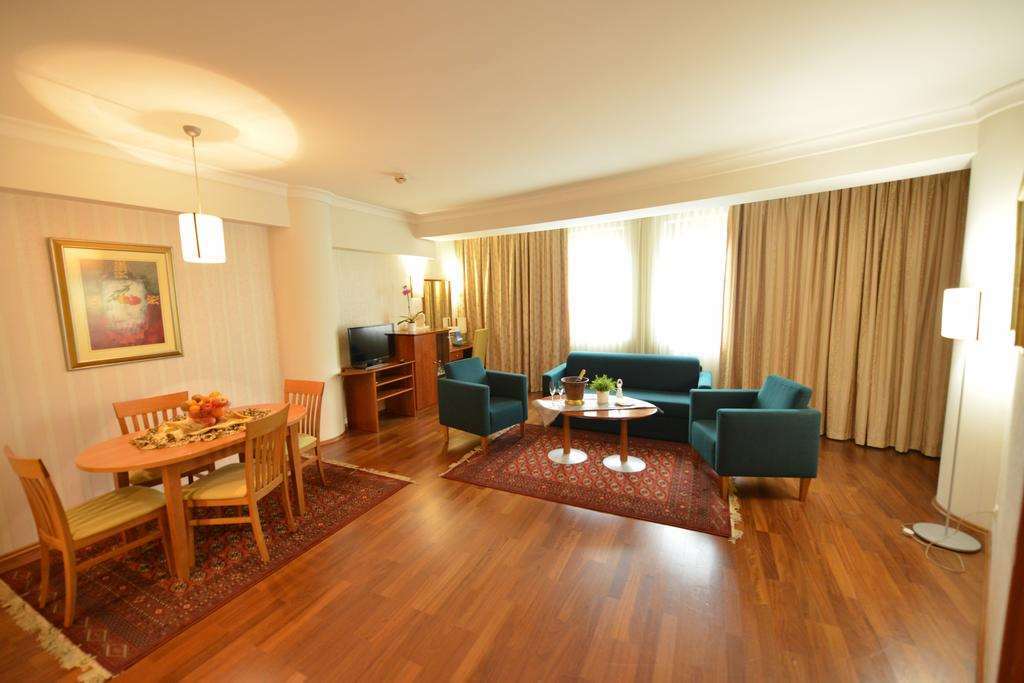 Hotel Karpos Skopje Værelse billede